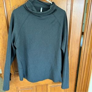 KUHL turtleneck
